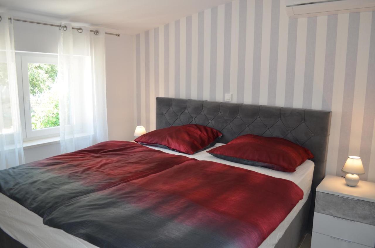 Apartments Korina Криквеница Екстериор снимка